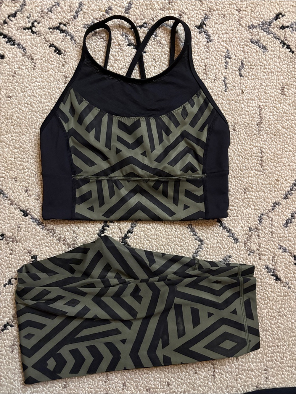 Lululemon vintage set 6/2 EUC